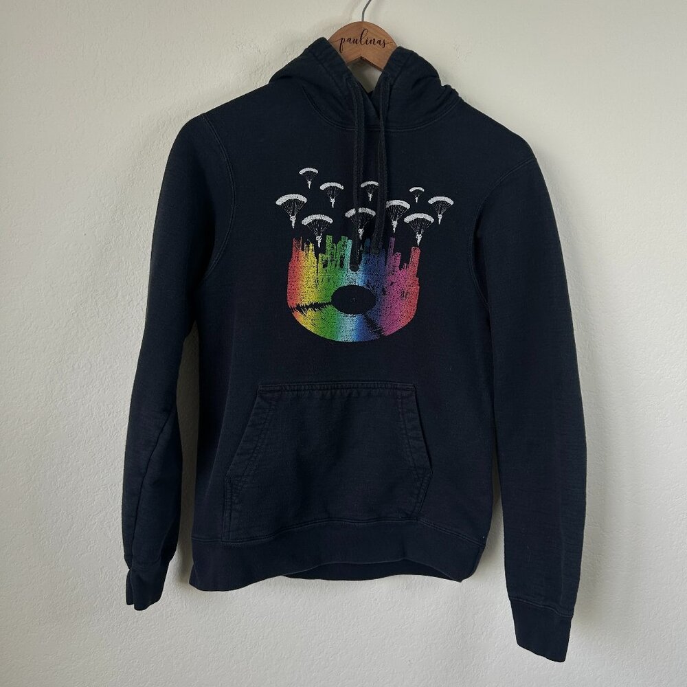 Panic At The Disco Hoodie Mens Small Rainbow Record Parachute Graphic Pullover